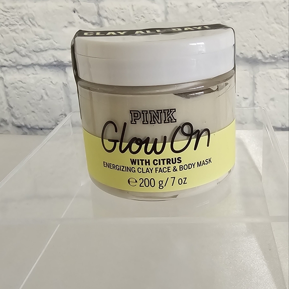 PINK Victoria's Secret Glow On Energizing Face and Body Mask New Discontinued - Picture 3 of 11